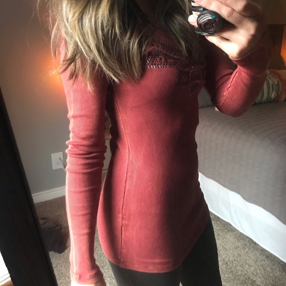 Daytrip Ribbed Long Sleeve - Picture 2 of 5